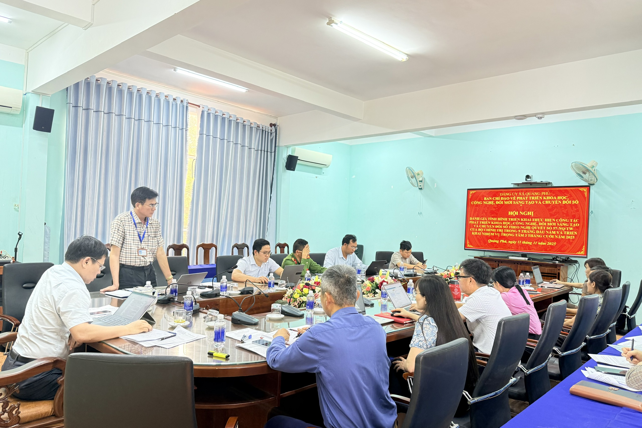 Quang cảnh hội nghị.